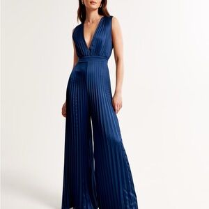 Elegant Blue Sleeveless Jumpsuit